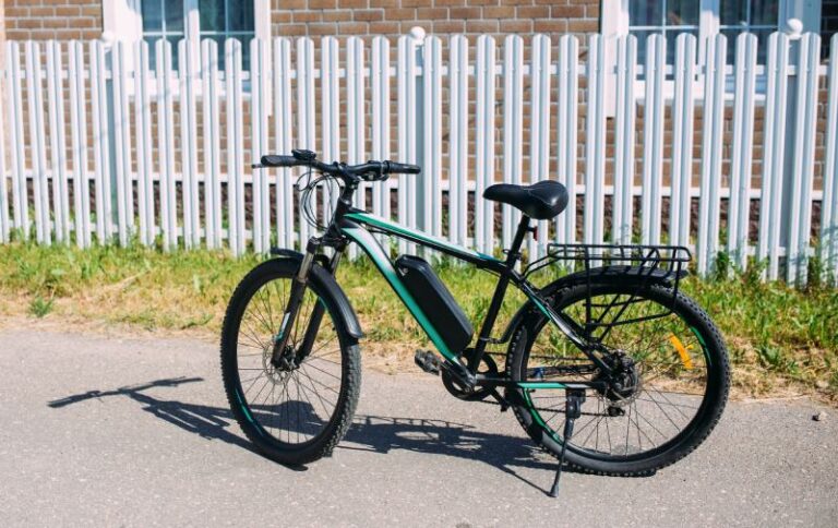 shipping hybrid ebike with quicargo